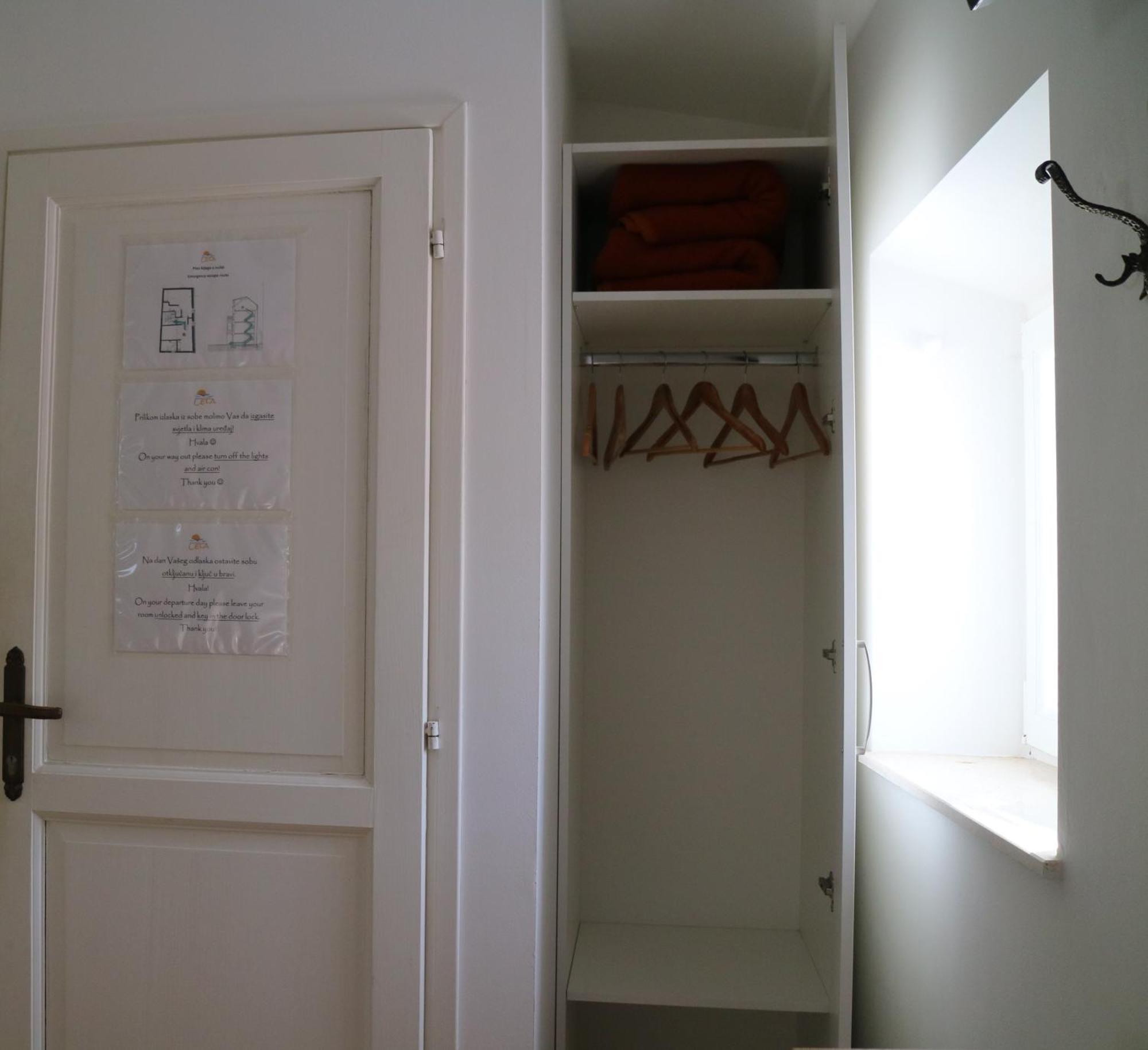 Studio Apartments & Rooms Lela, Sipan Island Sipanska Luka  Номер фото